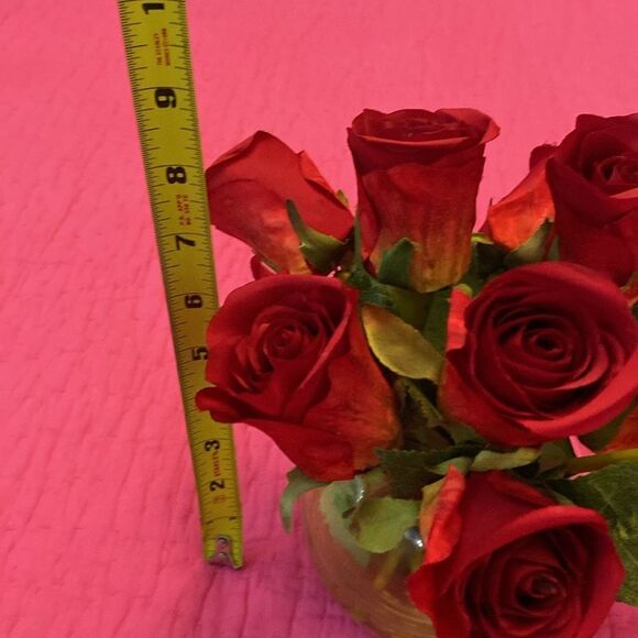 Elegant Red Rose Bouquet in Glass Vase - Picture 7 of 7